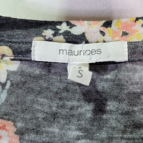 Maurices Women's Gray Sheer "Just Be Kind" Floral Graphic T-Shirt Size Small EUC - Picture 3 of 9